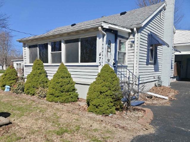 House for sale in Fulton, Illinois