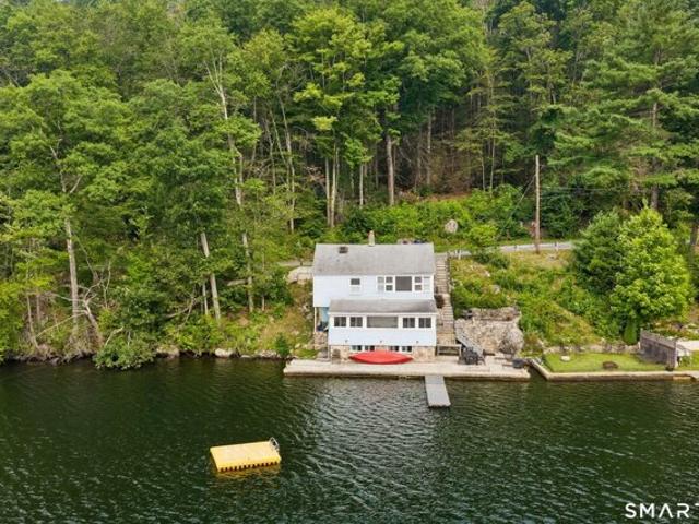 House for sale in Winchester Center, Connecticut