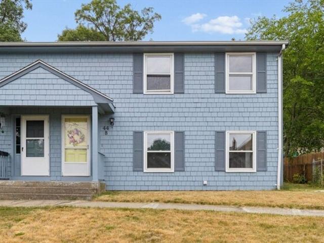 Condo for sale in Milford, Massachusetts