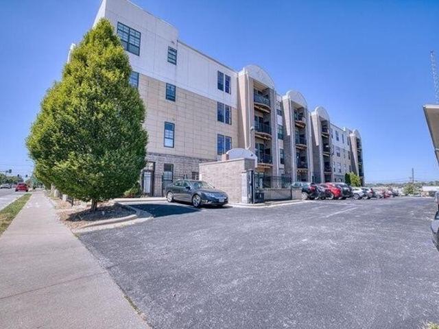 Condo for sale in Springfield