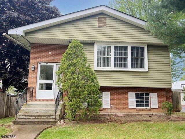 House for sale in Washington, New Jersey