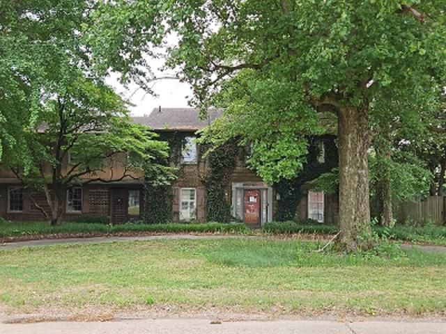 House for sale in Kennett, Missouri