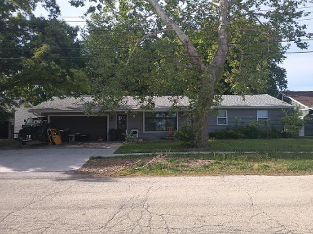 House for sale in Somonauk, Illinois