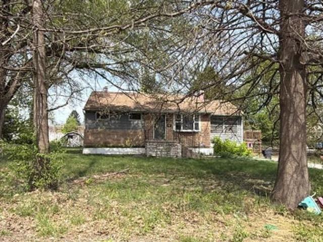 House for sale in Belleville, Illinois