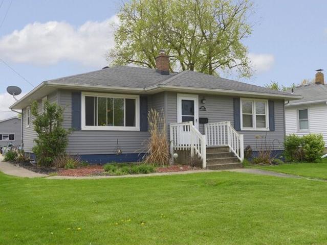 House for sale in Ottawa, Illinois