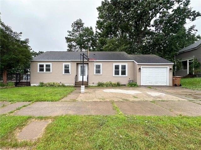 House for sale in Mondovi