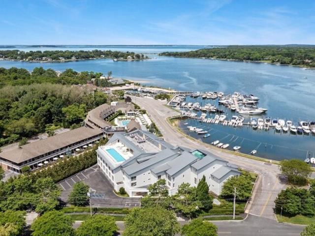 Condo for sale in Sag Harbor Condo for sale in Sag Harbor