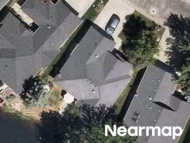 House for sale in Garden City