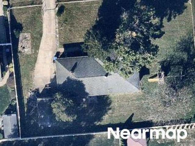 House for sale in Avenel, New Jersey