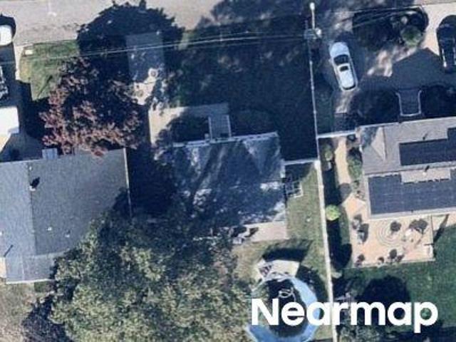 House for sale in Avenel, New Jersey