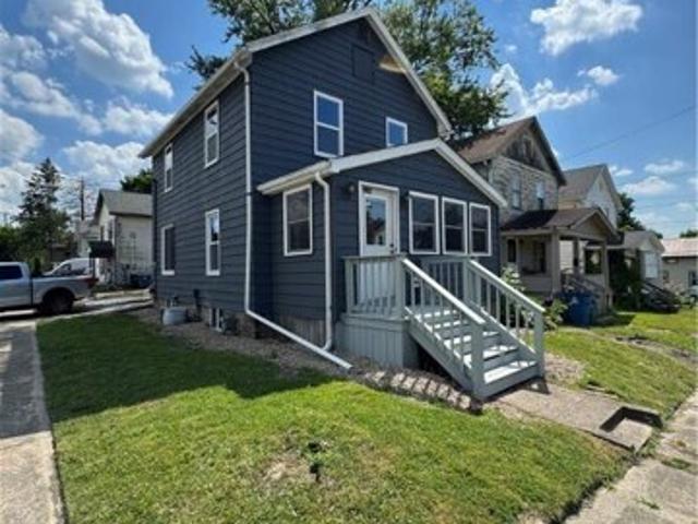 House for sale in Girard