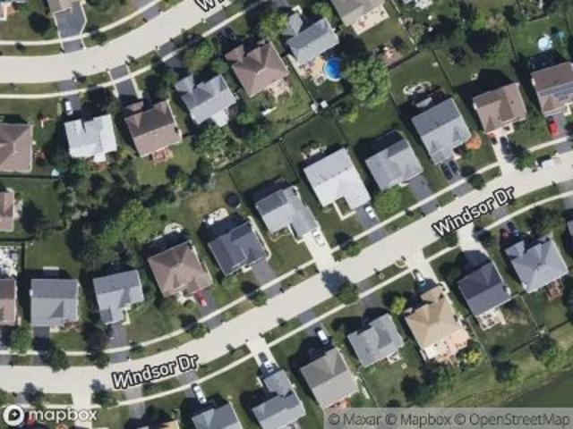 House for sale in Round Lake