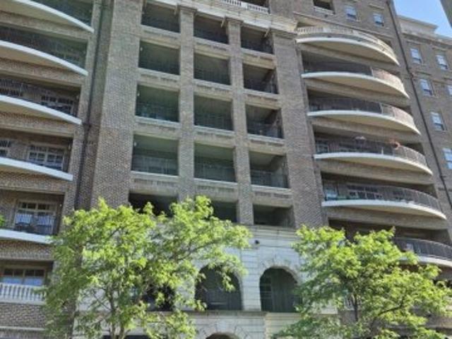 Condo for sale in Arlington Heights