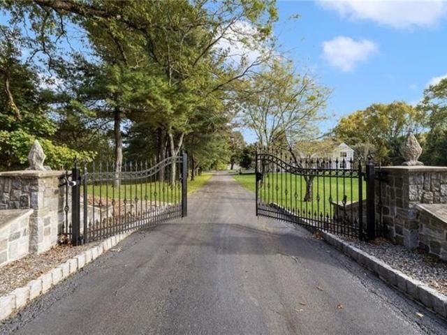 House for sale in Cumberland, Rhode Island