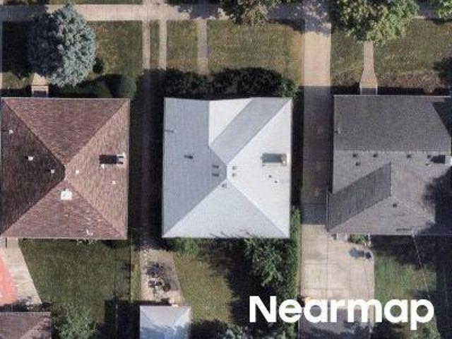 House for sale in Niles, Illinois