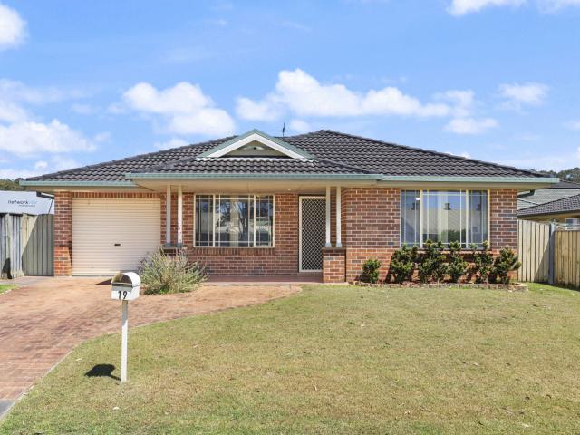 House for rent in Wadalba, New South Wales