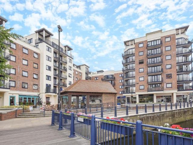 Apartment for rent in Norbiton, Greater London