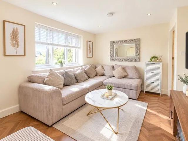 Apartment for rent in London Borough of Enfield, Greater London