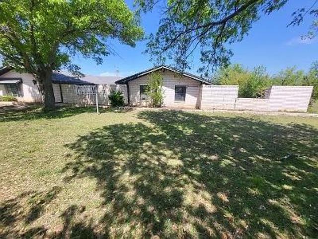 House for sale in Olney, Texas