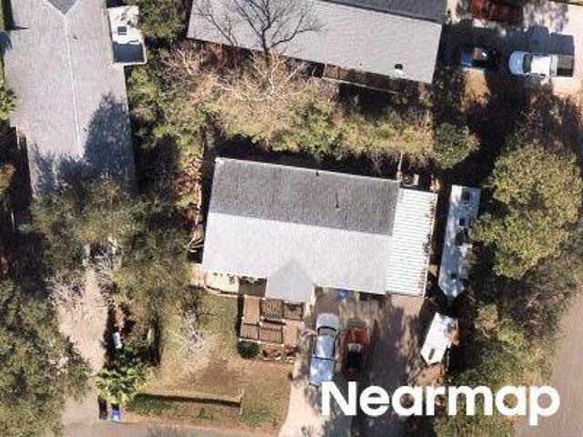 House for sale in Charleston