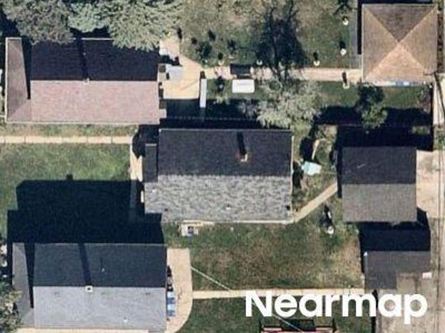House for sale in Great Lakes, Illinois
