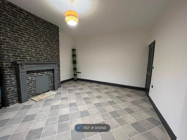 House for rent in Pellon, Halifax