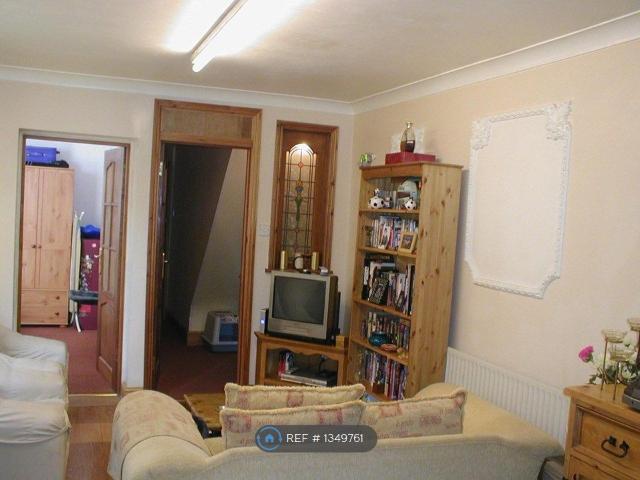 Apartment for rent in Upton Park, Greater London