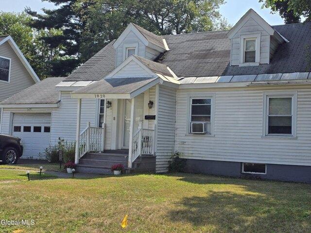 House for sale in Schenectady