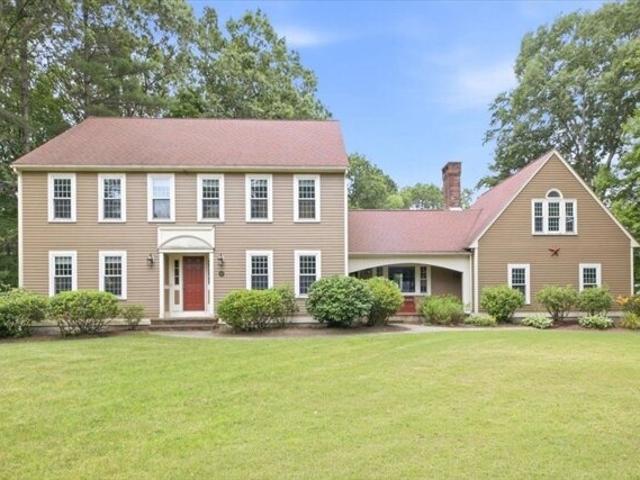 House for sale in Walpole, Massachusetts