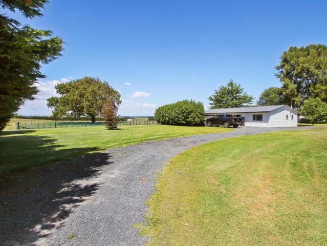 House for rent in Awhitu, Oroua County