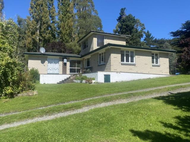 House for rent in Otakou