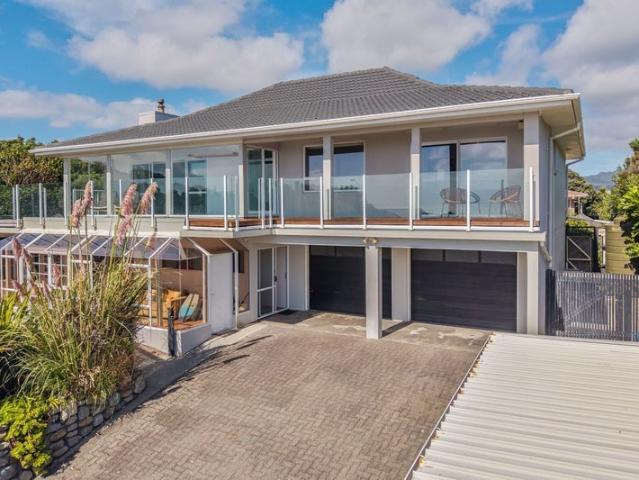 House for rent in Waikanae Beach, Wellington