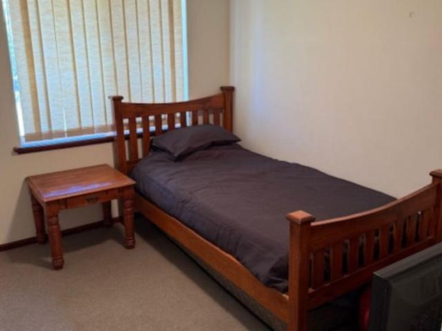 Room for rent in Cockburn, Western Australia