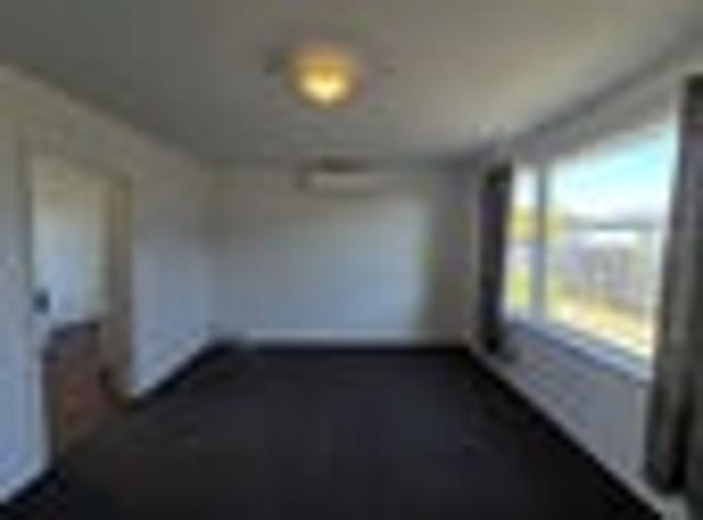 Apartment for rent in Chaslands, Canterbury