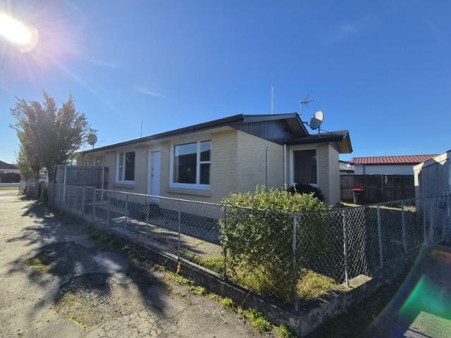 Apartment for rent in Chaslands, Canterbury