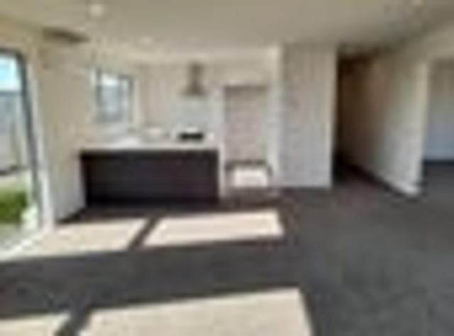 House for rent in Chaslands, Canterbury