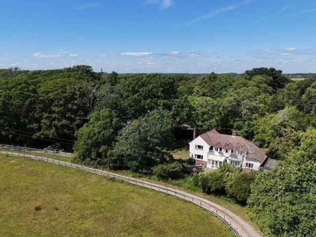 House for sale in Lymington, New Forest
