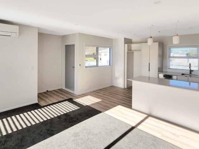 Apartment for rent in Days Bay, Wellington