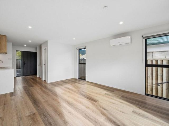 Apartment for rent in Days Bay, Wellington