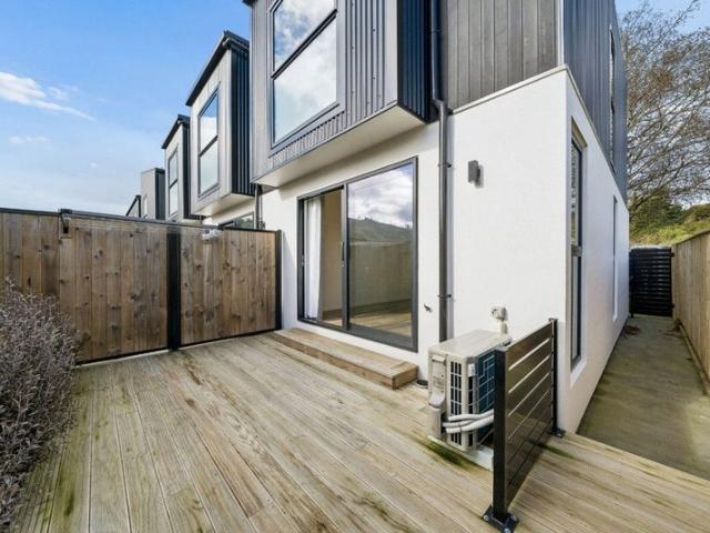 Apartment for rent in Days Bay, Wellington