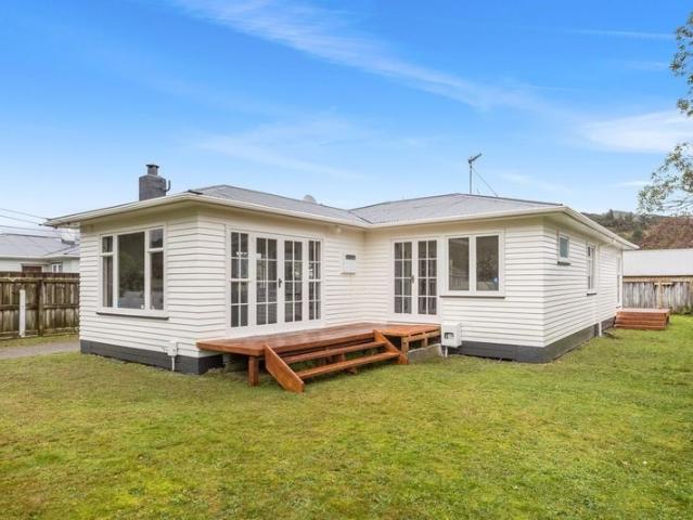 House for rent in Days Bay, Wellington