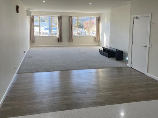 Apartment for rent in Days Bay, Wellington