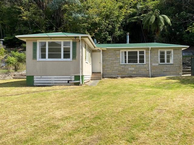 House for rent in Days Bay, Wellington