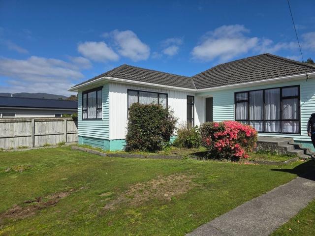 House for rent in Grovedale Square, Lower Hutt