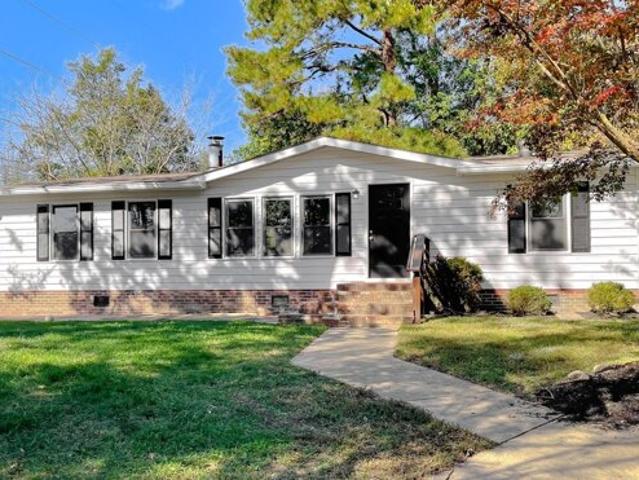 House for sale in California, Maryland