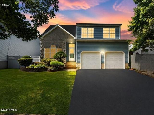 House for sale in Cliffwood, New Jersey