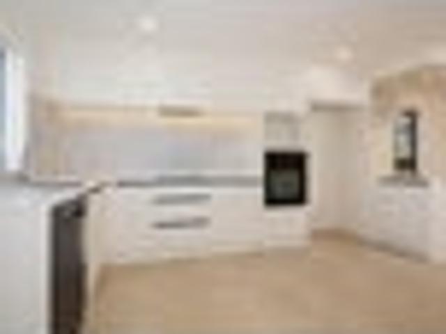Townhouse for rent in Wairau Valley