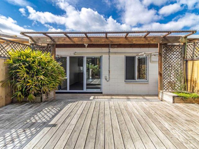 Apartment for rent in Mount Albert, Albert-Eden