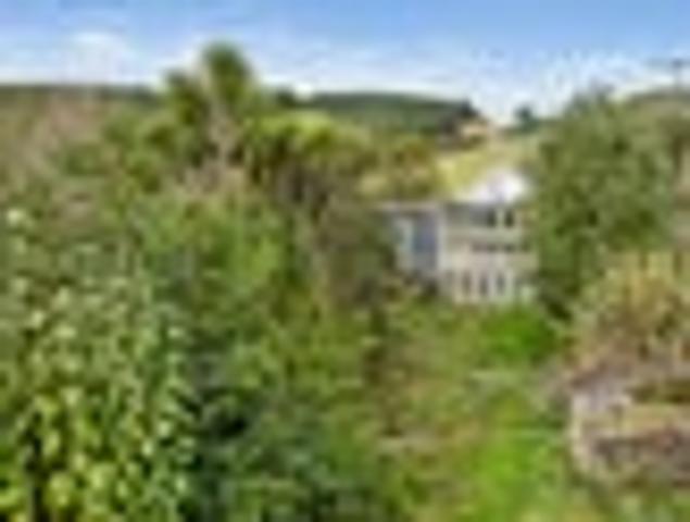 House for sale in Otakou