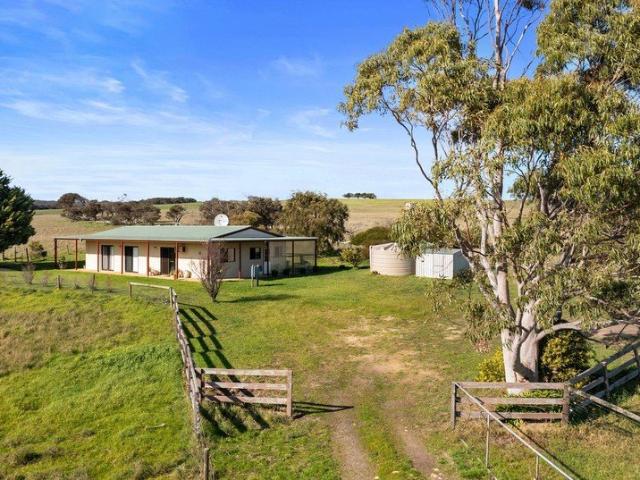 Cottage for sale in Waitpinga, South Australia